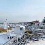 Promenade und Strandresidenz im Winter Bootshafen Kühlungsborn Ost