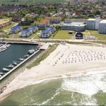 Luftansicht Strand u. Bootshafen Kühlungsborn Ost